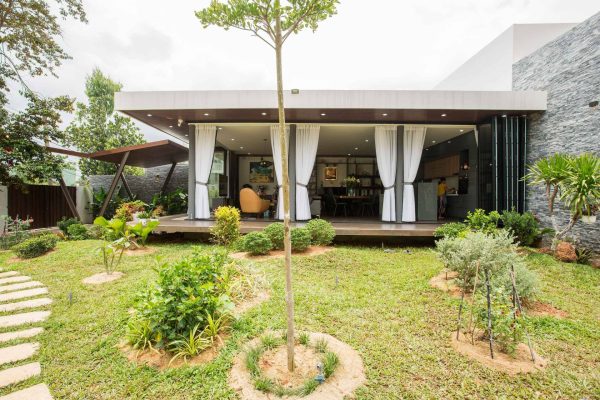 Dịch vụ nâng nhà chống ngập